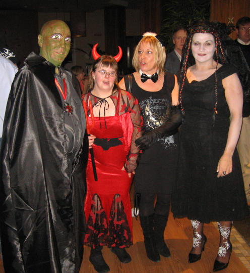 ../Images/Halloween Bunclody 2006 - 10.JPG